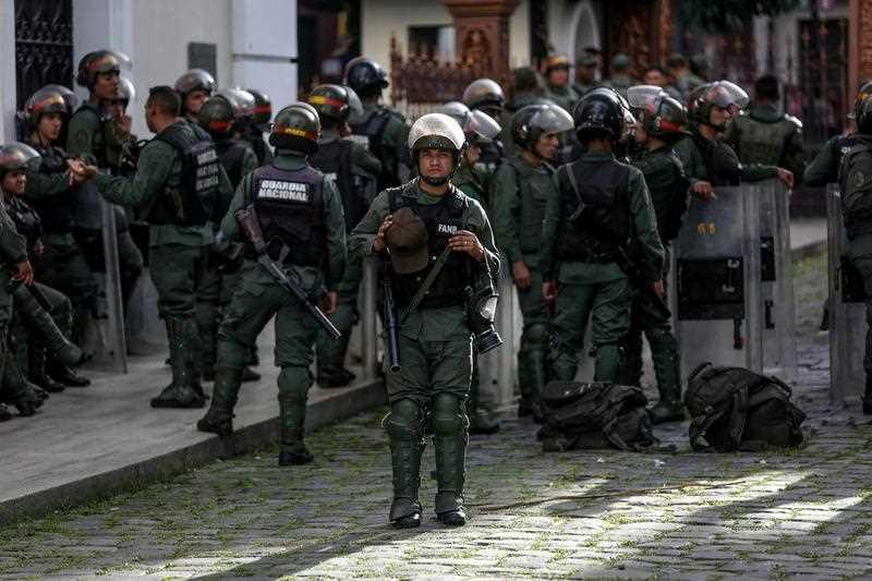 Iz Venezuele poročajo o domnevnem uporu med vojaki