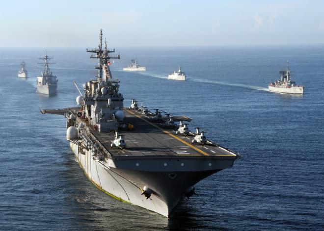 V Perzijskem zalivu nov incident med iransko in ameriško vojaško ladjo