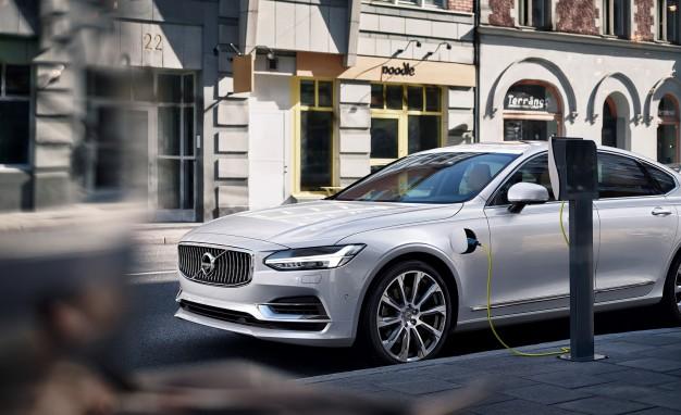 Volvo potrdil elektrifikacijo in prekinitev razvoja dizelskih motorjev