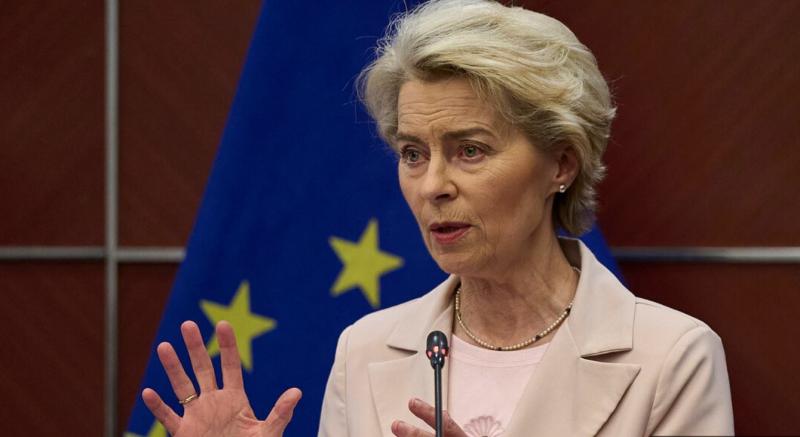 Ni šala: Von der Leynova trdi, da je v vojni uničena in s korupcijo obremenjena Ukrajina nared za vstop v EU