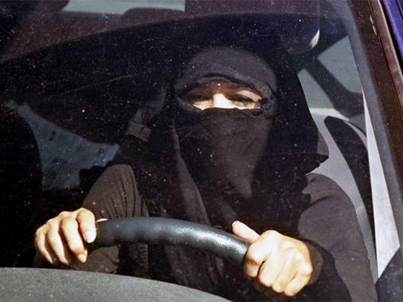 Nemško sodišče zavrnilo pritožbo voznice z nikabom