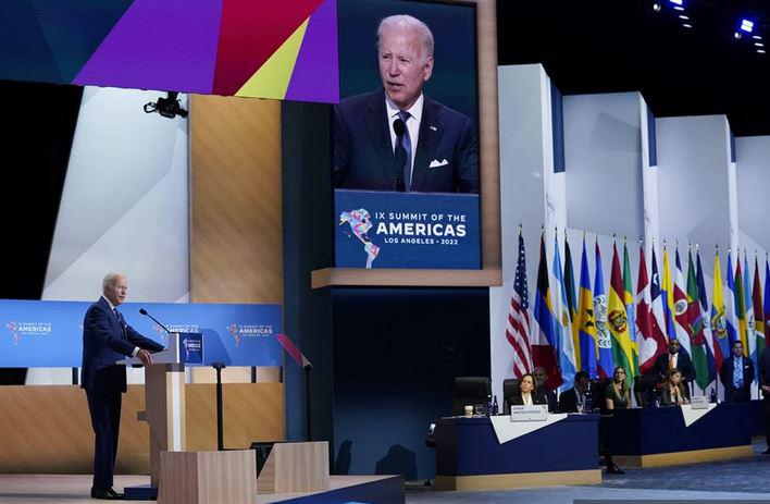 »To je NEameriško!« Razklani vrh Amerik: Joe Biden ostro kritiziran zaradi samovoljne izključitve treh držav