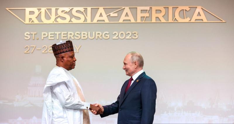 Vrh Rusija-Afrika: Kremelj spoštuje načrte Afrike za rešitev konflikta v Ukrajini, Moskva Afriki odpisala 23 milijard $ dolga