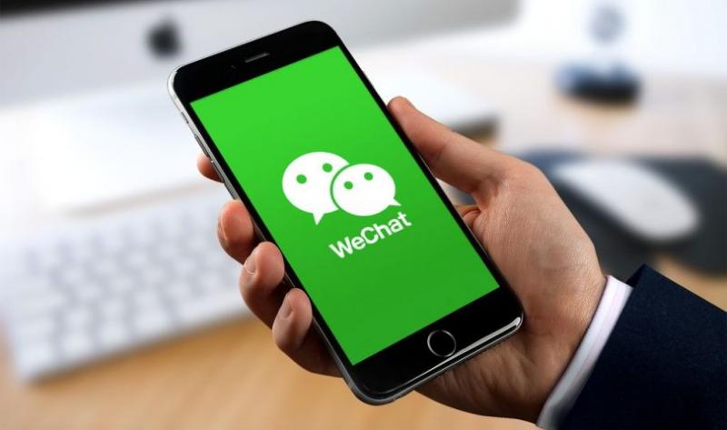 Aplikacijo WeChat naj bi mesečno uporablja že milijarda ljudi