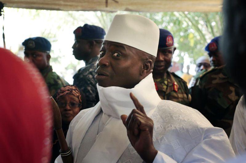 Dolgoletni gambijski predsednik zavrača poraz (dopolnjeno)