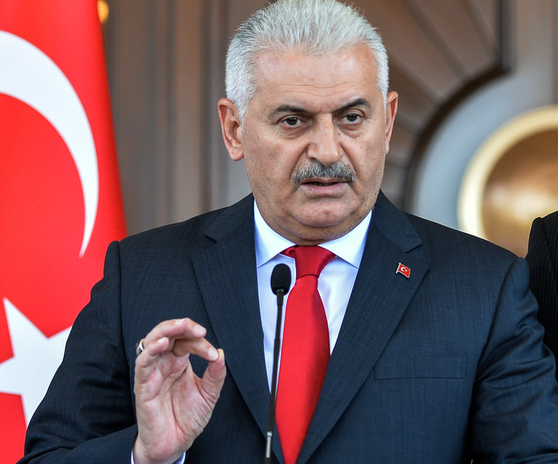 Yildirim: Nemčija se mora odločiti med Ankaro in pučisti