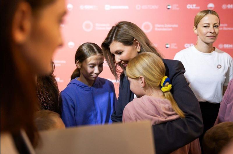 Laž: Ukrajina, še posebej pa Elena Zelenska dajeta izobraževanju ogromen pomen