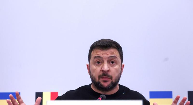 »Zalužni namesto ponorelega Zelenskega«: Zahod pripravlja vojaški puč za zamenjavo v vrhu Kijeva?