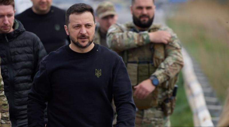 Zelenski odkrito grozi s terorističnim napadom ob Dnevu zmage, SBU namiguje na uničenje Krimskega mostu