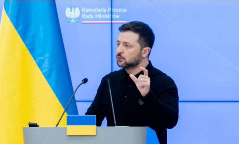 Ukrajinski poslanec: Kmalu padec Zelenskega, pogajanja brez Nemčije in Francije