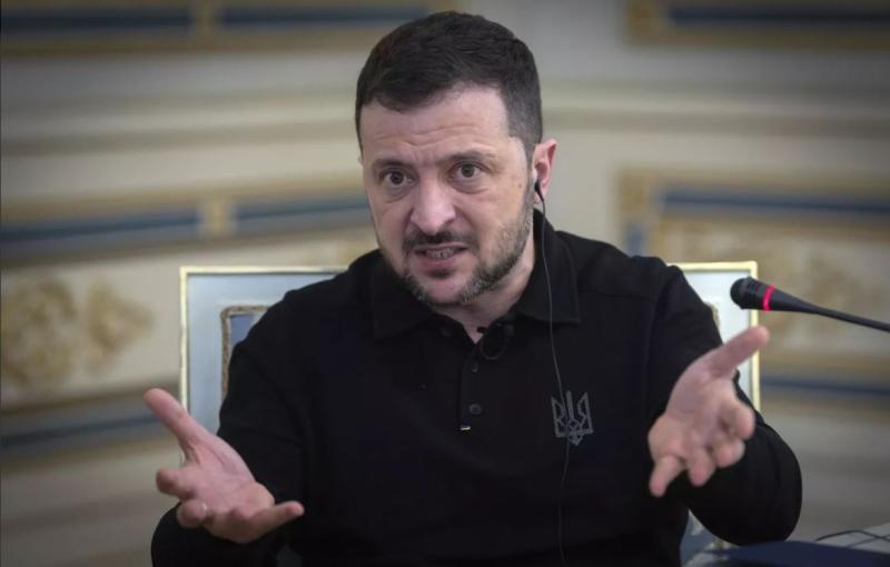 Obupani Zelenski od zahodnih partnerjev zahteva: Če v NATO ne moremo, nam dajte kontingent vojakov in jedrsko orožje