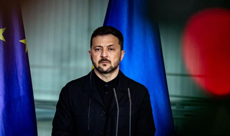 Whitaker: Ukrajinski napad na ruske letalske baze nepremišljen in tvegan