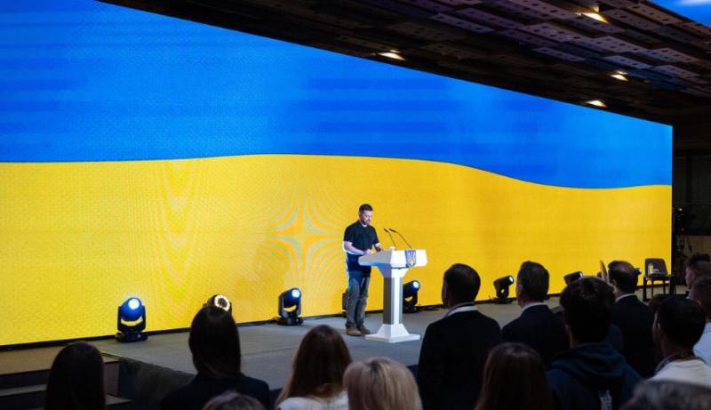 Korupcijski škandal je le predjed: Kijevski režim ukradel tudi do 100 milijard dolarjev?