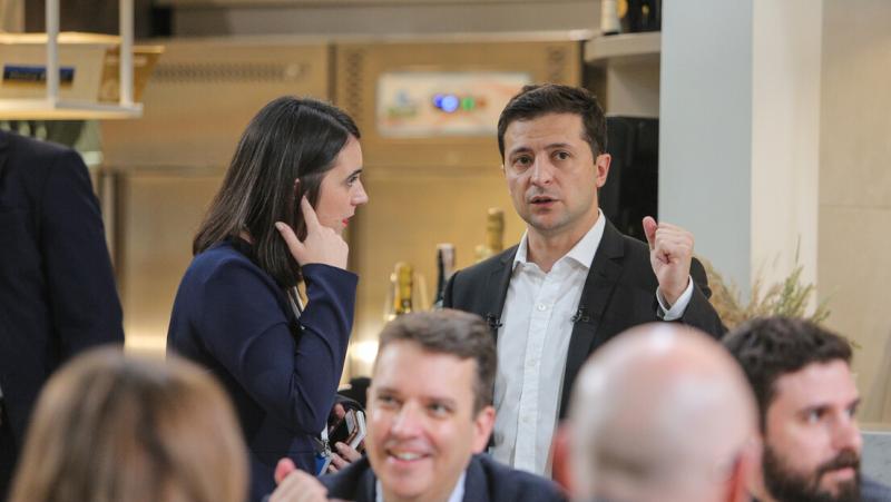 Potrditev najbolj tesnih sodelavcev: Javna skrivnost je, da Zelenski uživa kokain (VIDEO)