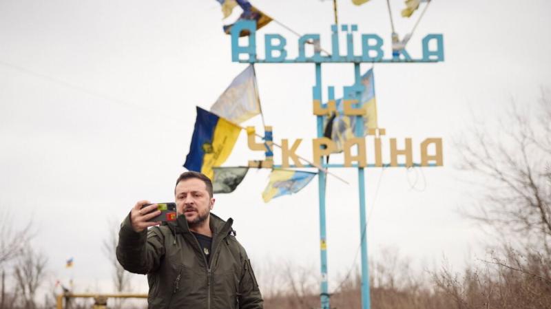 Bela hiša priznala: Ukrajini zmanjkalo streliva, izgubila ključno mesto v Donbasu
