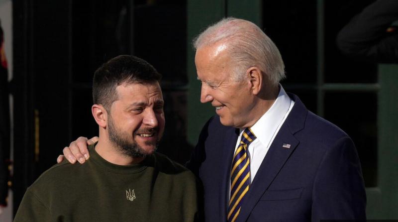 Nekdanji ukrajinski premier: Biden ne bo dovolil, da bi Zelenski končal ukrajinski spopad