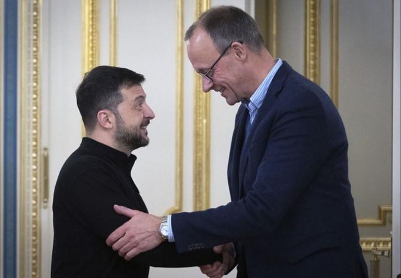 Slucki opozarja: Brez konkretnih korakov Kijeva ne bo prekinitve ognja