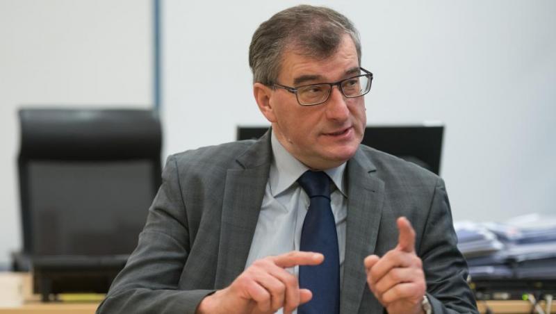 Kandidat za nadzornika SDH Željko Puljić trdi, da je predložil vse potrebne izjave in soglasja