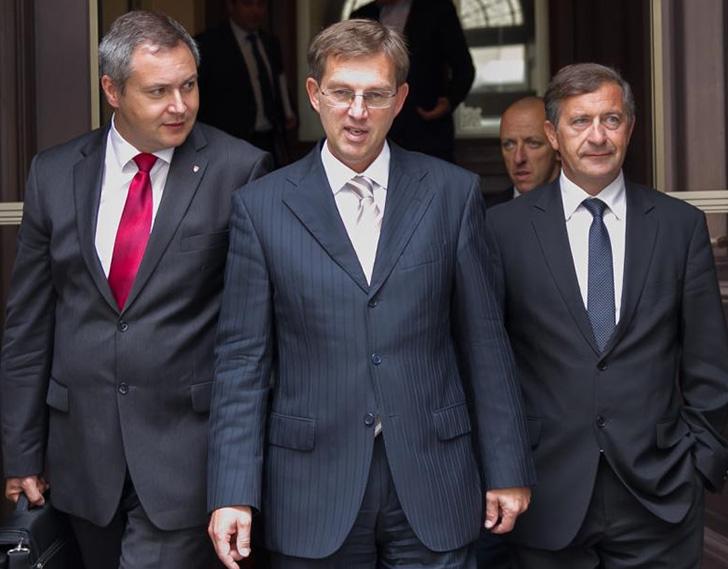 Cerarjeva vlada naj bi danes predvidoma odločala o tožbi Hrvaške pred Sodiščem EU
