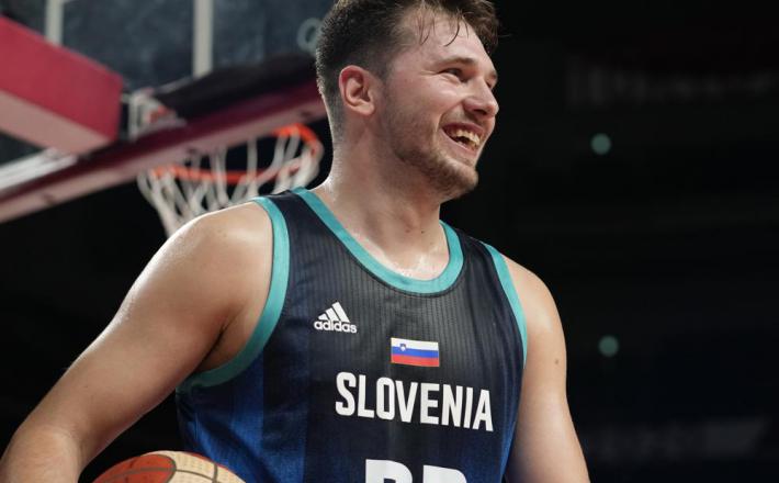 Luka Dončić med tekmo proti Španiji