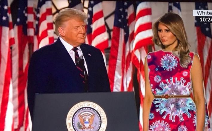 Melania v Covid obleki