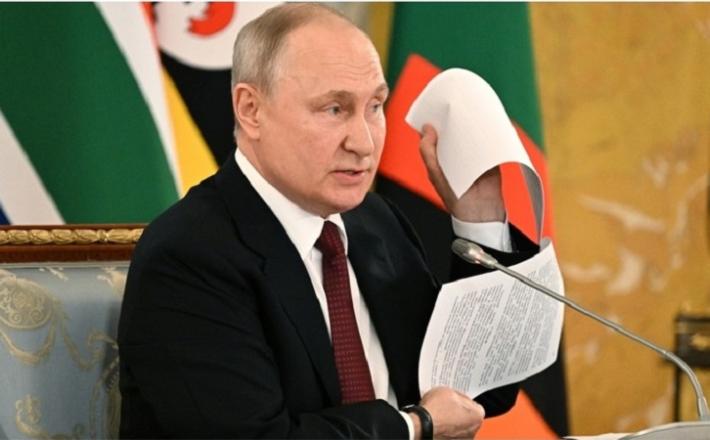 Putin kaže osnutek sporazuma z Ukrajino