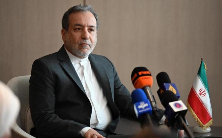 Seyed Abbas Araghchi 22. oktobra 2024 v Kuvajtu. (Fotografija Asad/Xinhua)