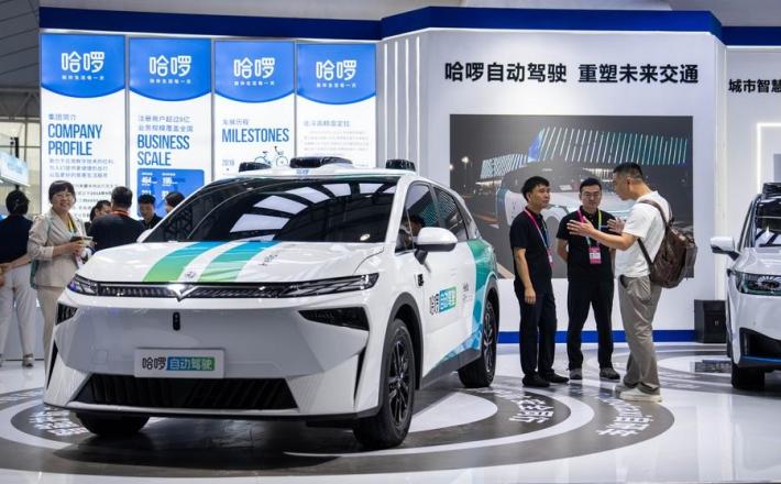 BeiDou (BDS) pomaga samovozečim avtomobilom Vir: Xinhua/Chen Sihan