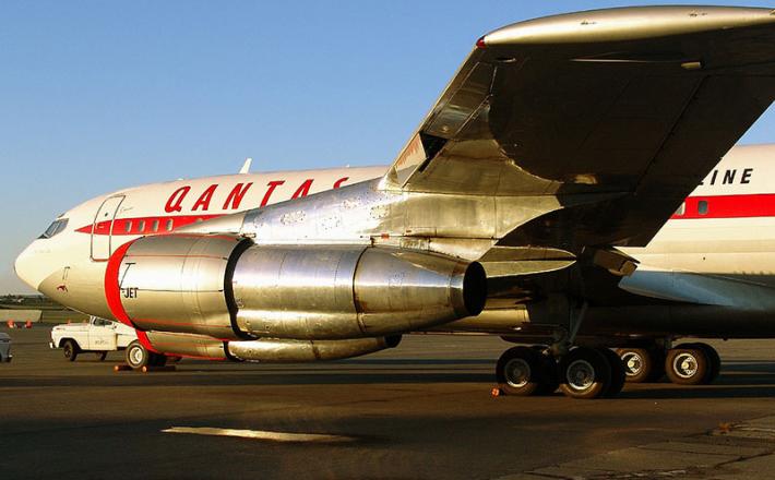 Boeing 707 / John Travolta