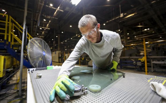 Delavec - steklarstvo Vir:Pixell