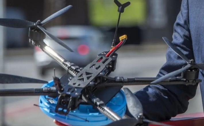 Vojaški dron Vir: Militarny.com, Telegram