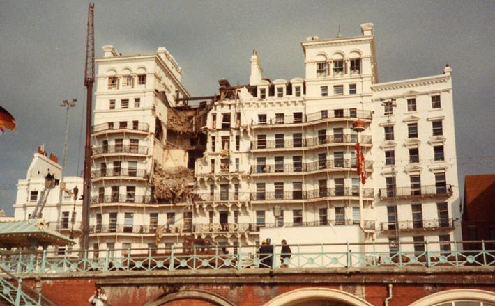 PIRA je leta 1984 izvedla atentat na tedanjo predsednico britanske vlade Margaret Thatcher med konferenco konzervativne stranke.