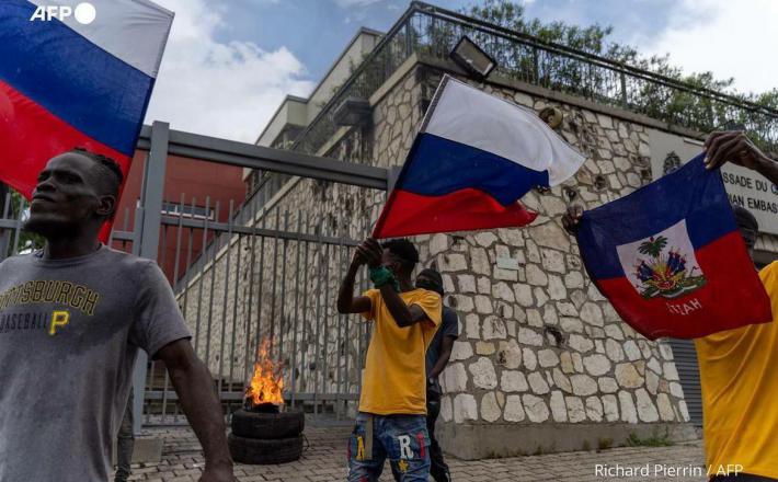 Ruske zstave na Haitiju