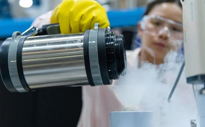 "Prelivanje" helija Vir: SCMP, posnetek zaslona