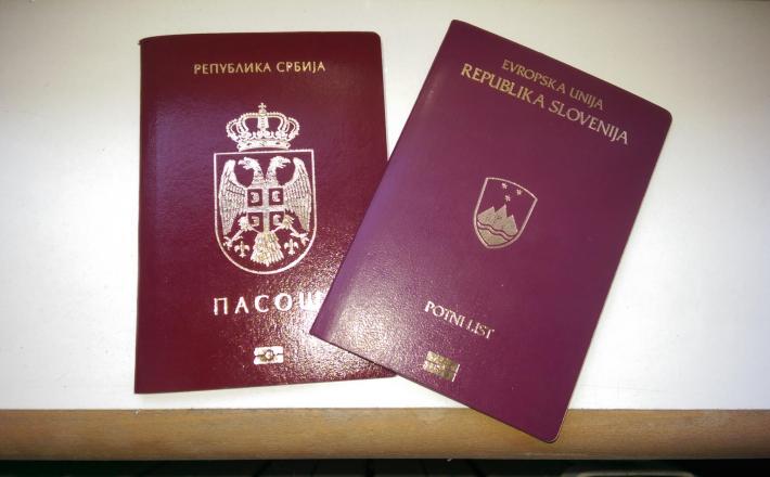Srbski in slovenski potni list