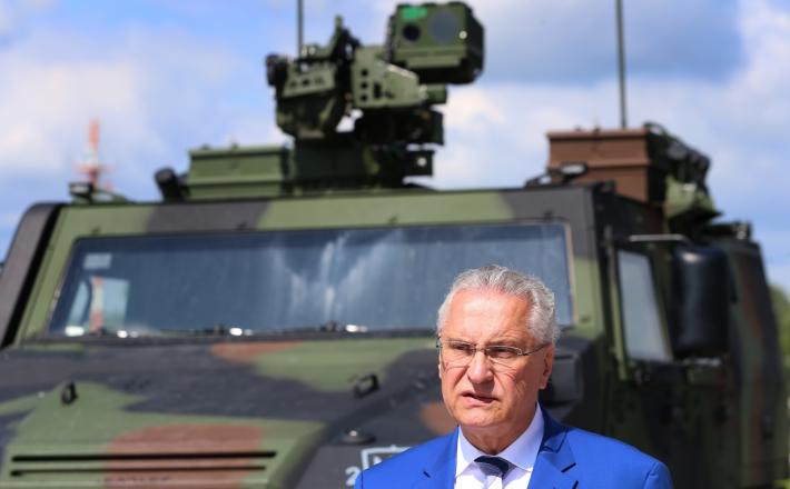 Joachim Hermann Vir:Pixell