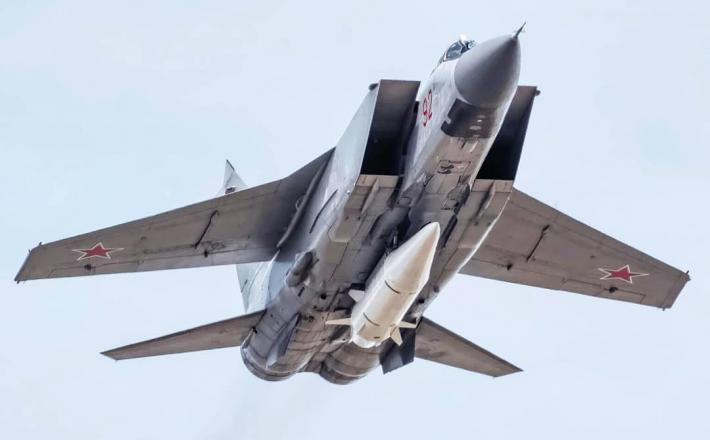 MiG 31 z Kinžalom