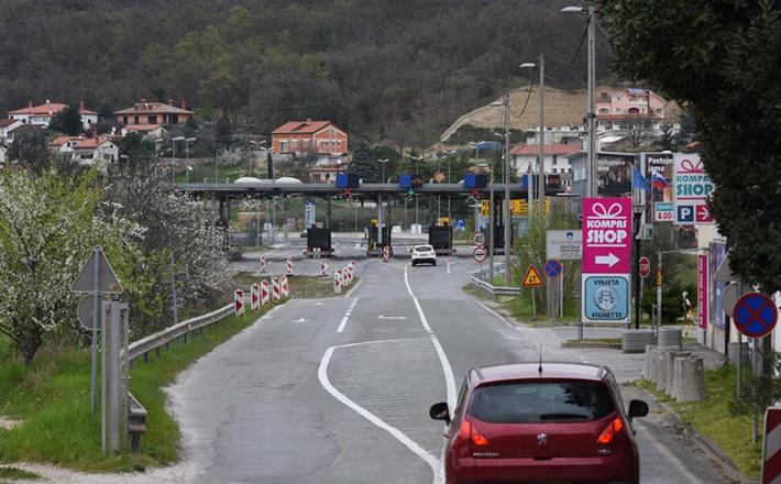 Mejni prehod Kaštel, Dragonja