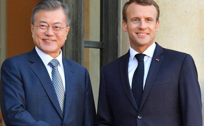 Moon Jae-in in Emmanuel Macron