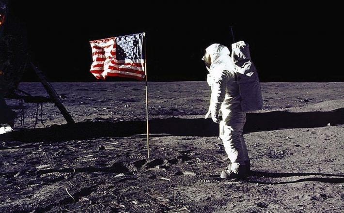 Pristanek na Luni - Apollo