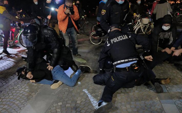 Nasilje nad protestniki