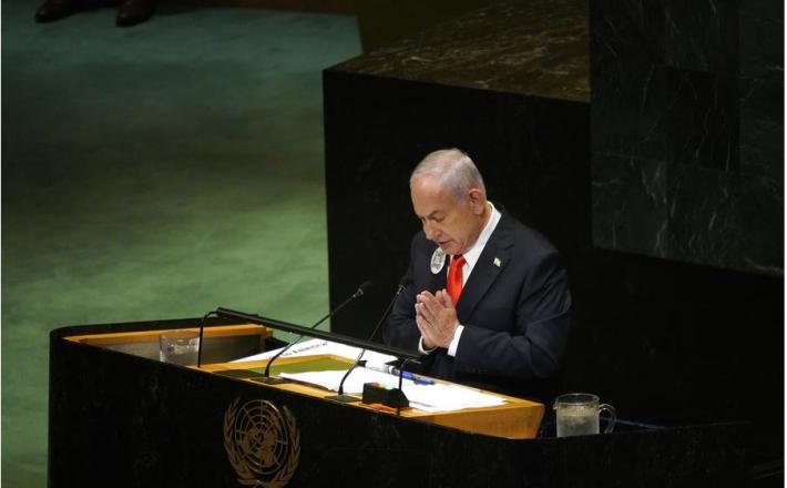 Izraelski premier Benjamin Netanyahu med govorom v GS OZN 26.11.2025(Xinhua/Wu Xiaoling)