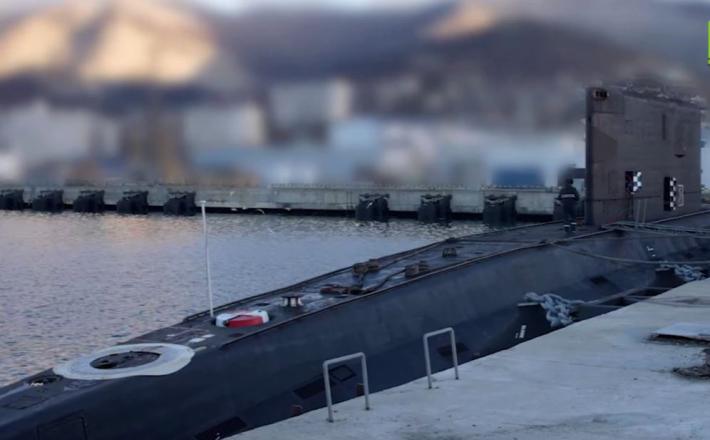 Rusko ministrstvo za obrambo je priložilo videoposnetek s podmornice kot najboljši možen dokaz njenega obstoja. Vir: X, posnetek zaslona