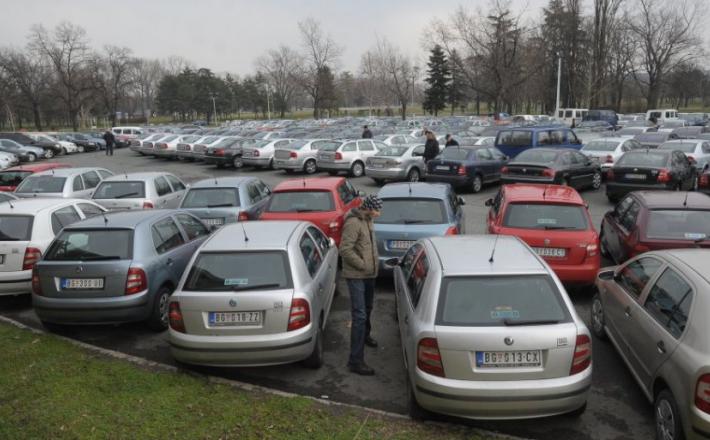 Rabljeni avtomobili, tržnica v Beogradu