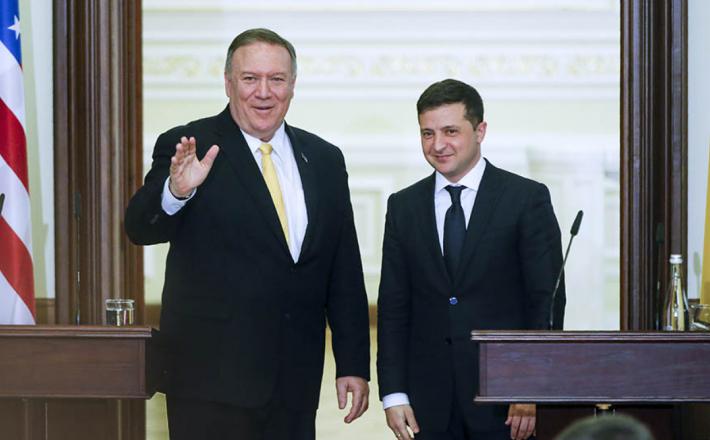 Mike Pompeo in Vladimir Zelenski