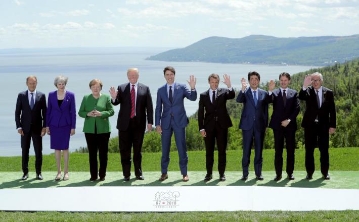 Vrh G-7 v Kanadi Vir:Pixell