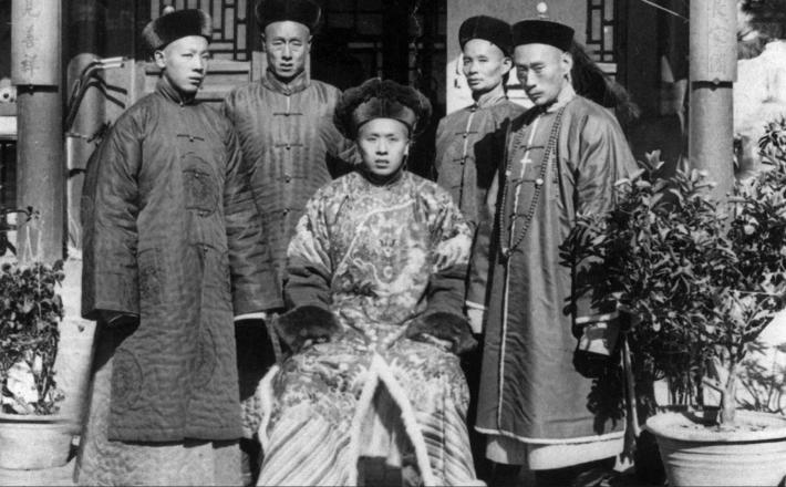 Vladajoča kasta v času dinastije Qing. Vir: X, posnetek zaslona Vladajoča kasta v času dinastije Qing