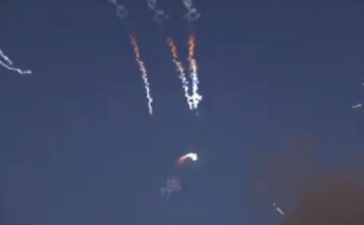 Boj med protiletalskimi in iranskimi raketami na nebu...