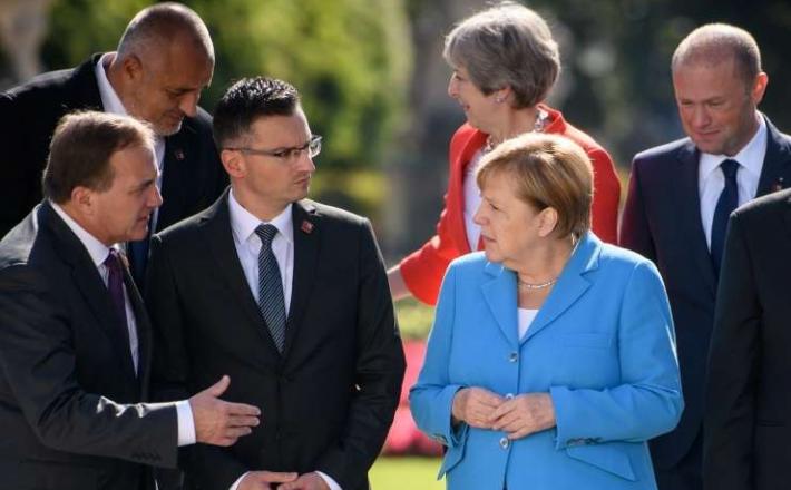 Marjan Šarec in Angela Merkel Vir: Pixell