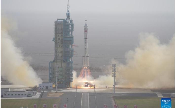 Izstrelitev rakete Shenzhou-22 Vir: Xinhua